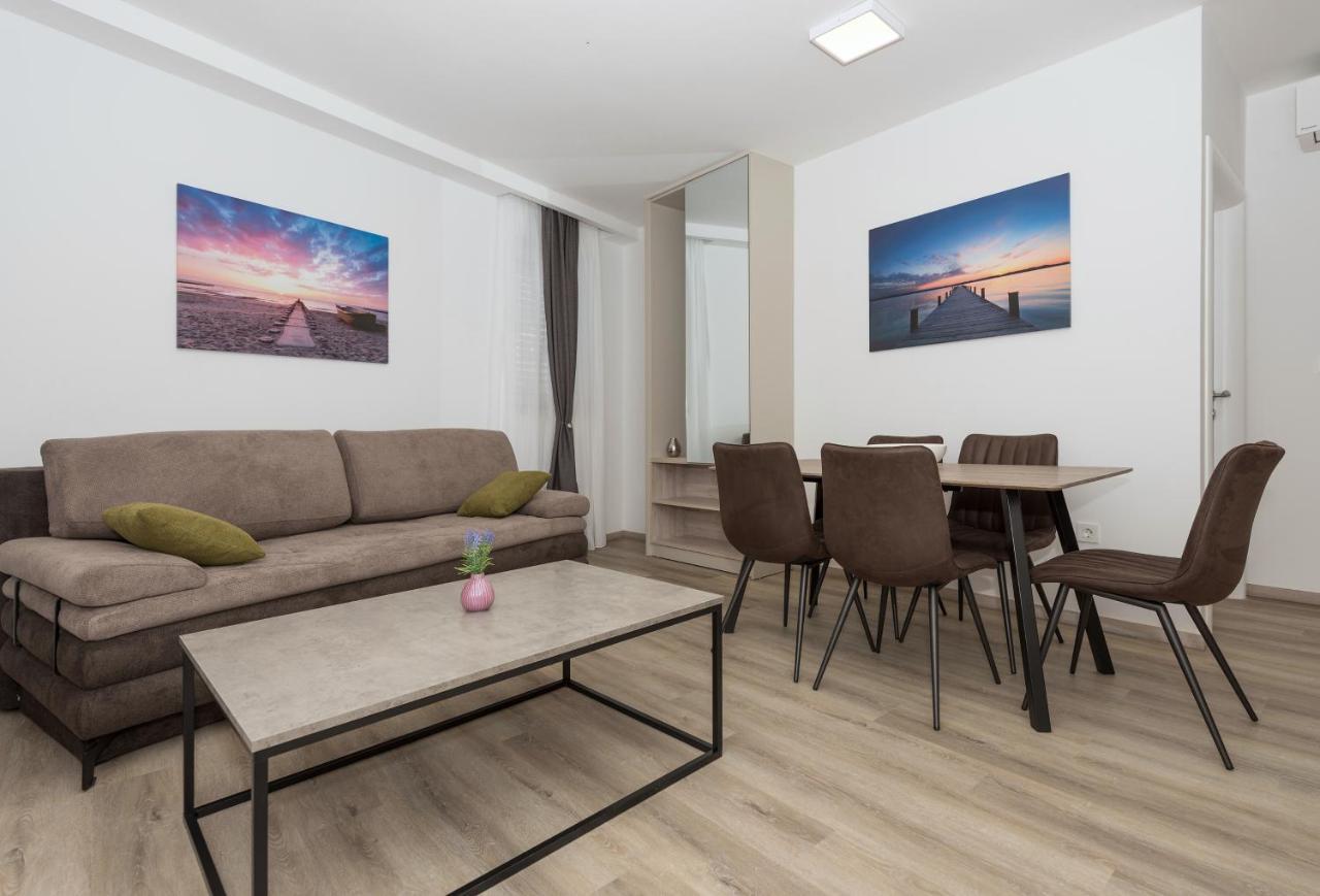 Apartments By The Sea Makarska - 19134 Exterior photo