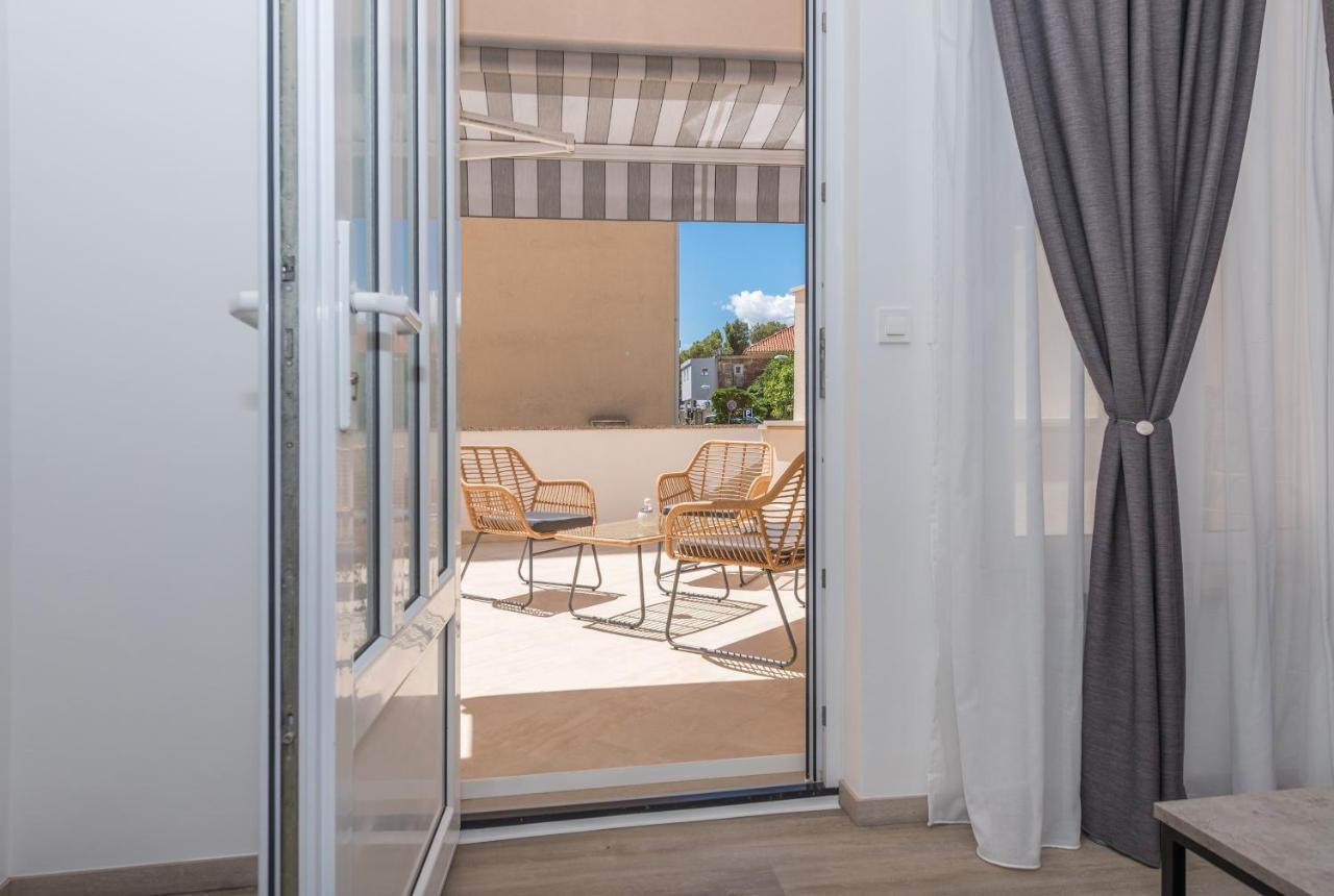 Apartments By The Sea Makarska - 19134 Exterior photo