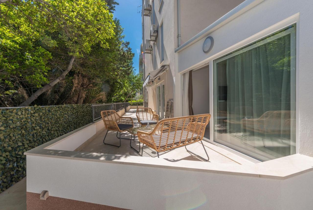 Apartments By The Sea Makarska - 19134 Exterior photo