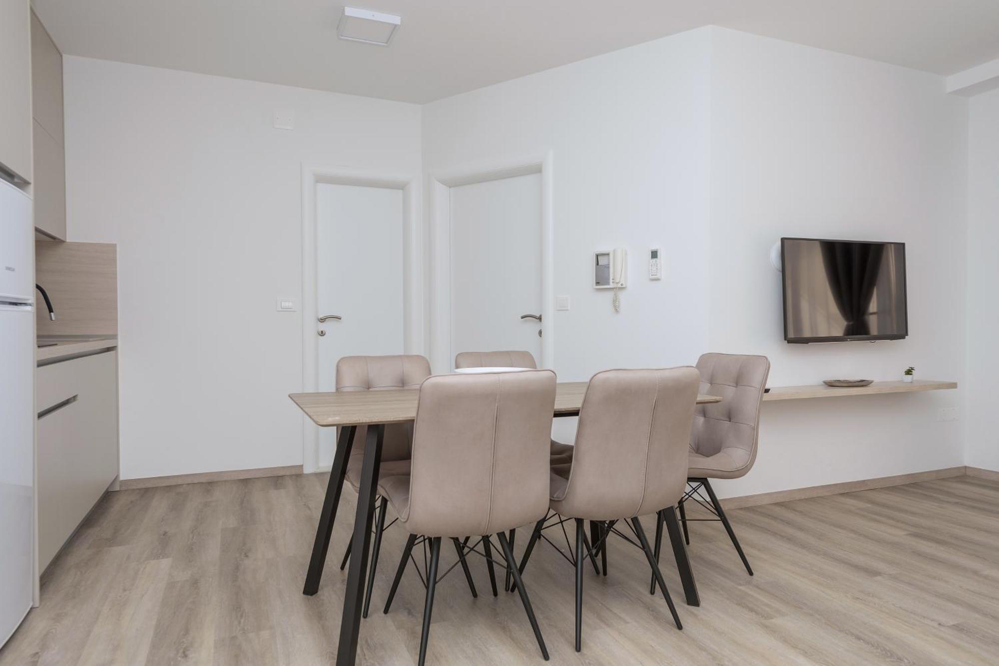 Apartments By The Sea Makarska - 19134 Room photo